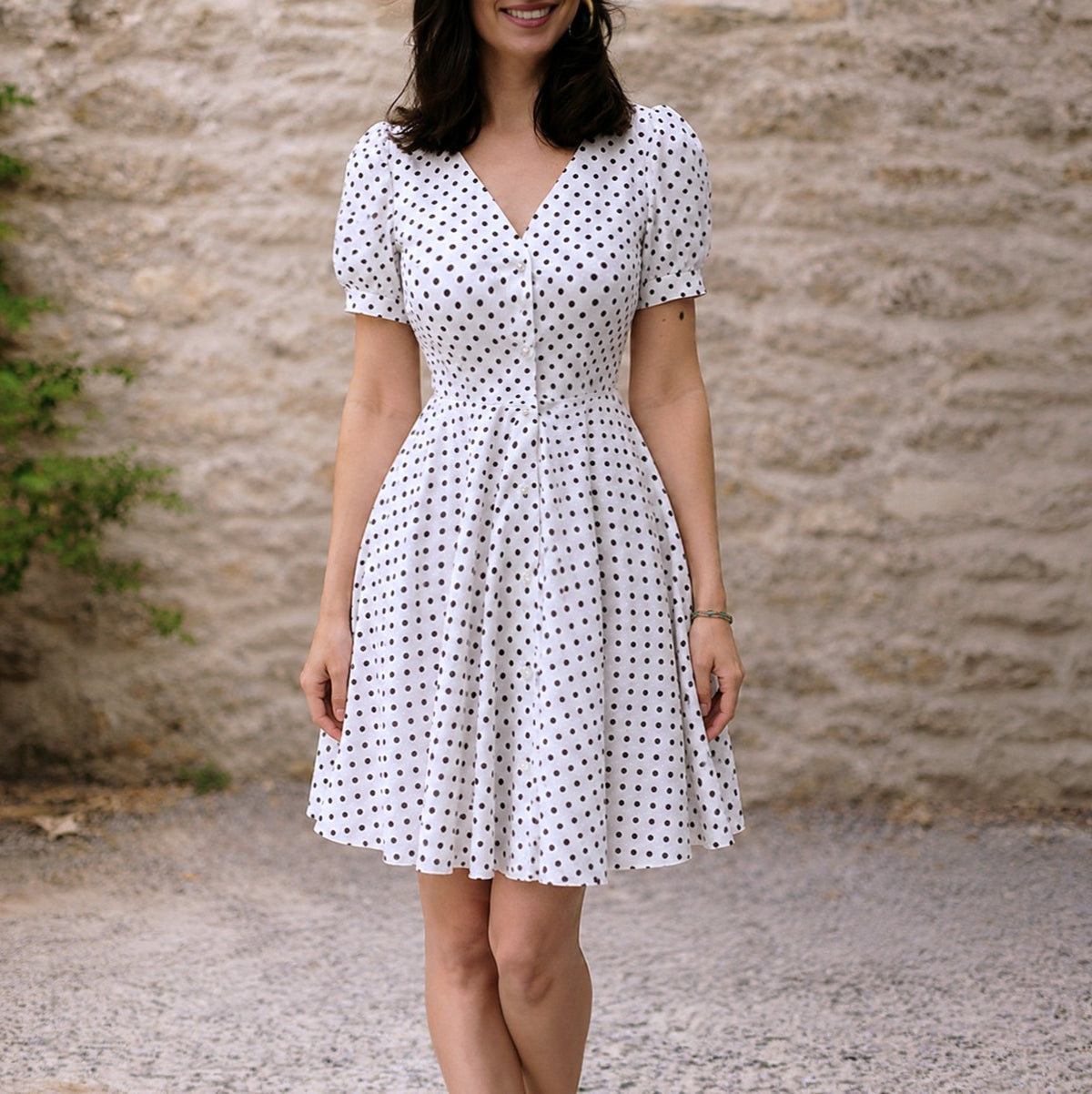 PDF-Schnittmuster für ein Vintage-Retro-Kleid mit Puffärmeln und voluminösem Rock