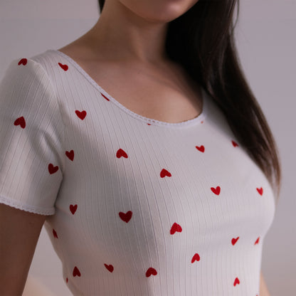 haut pyjama avec des coeurs et finitions dentelle