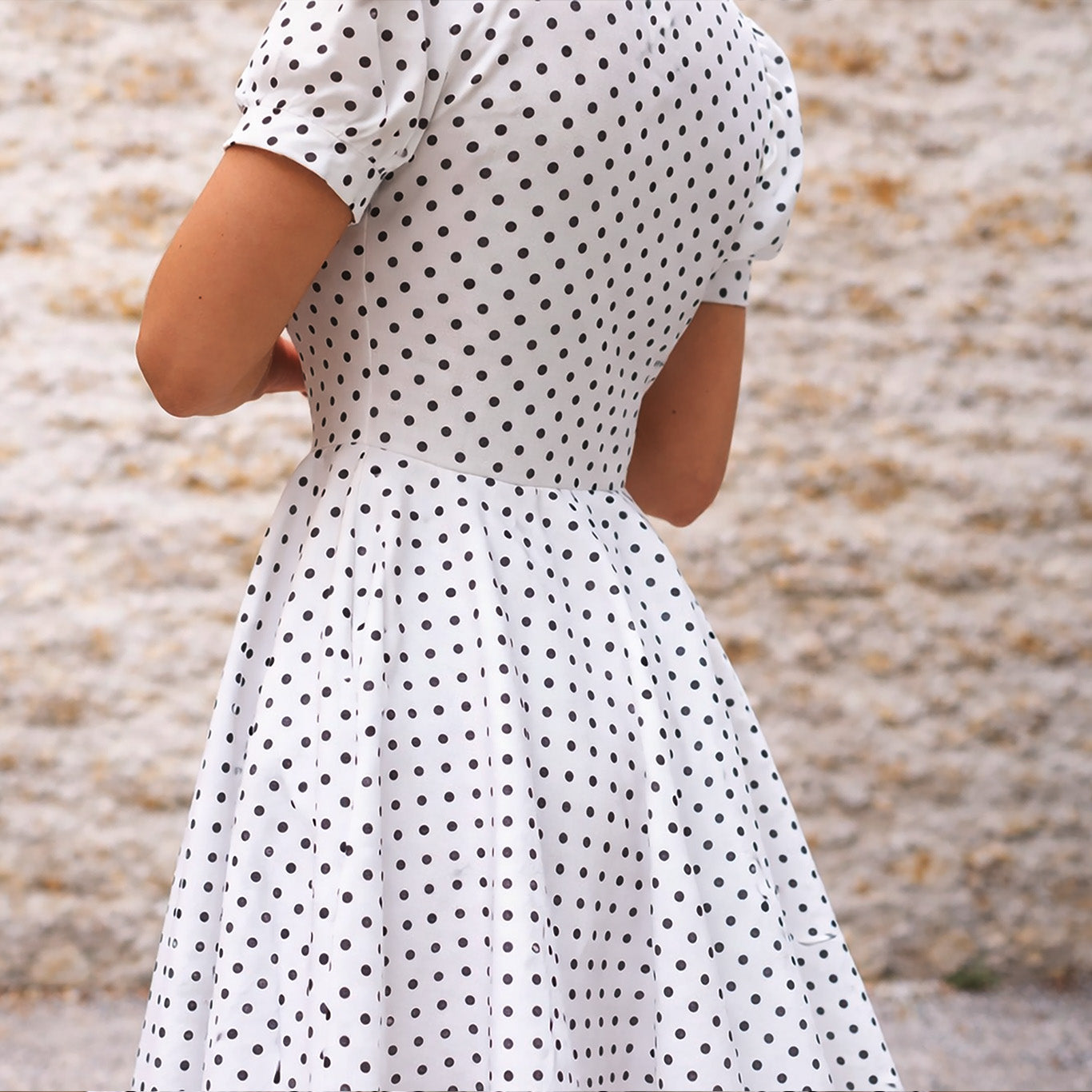 Patron PDF robe vintage rétro - manches bouffantes - jupe volumineuse - Brune couture
