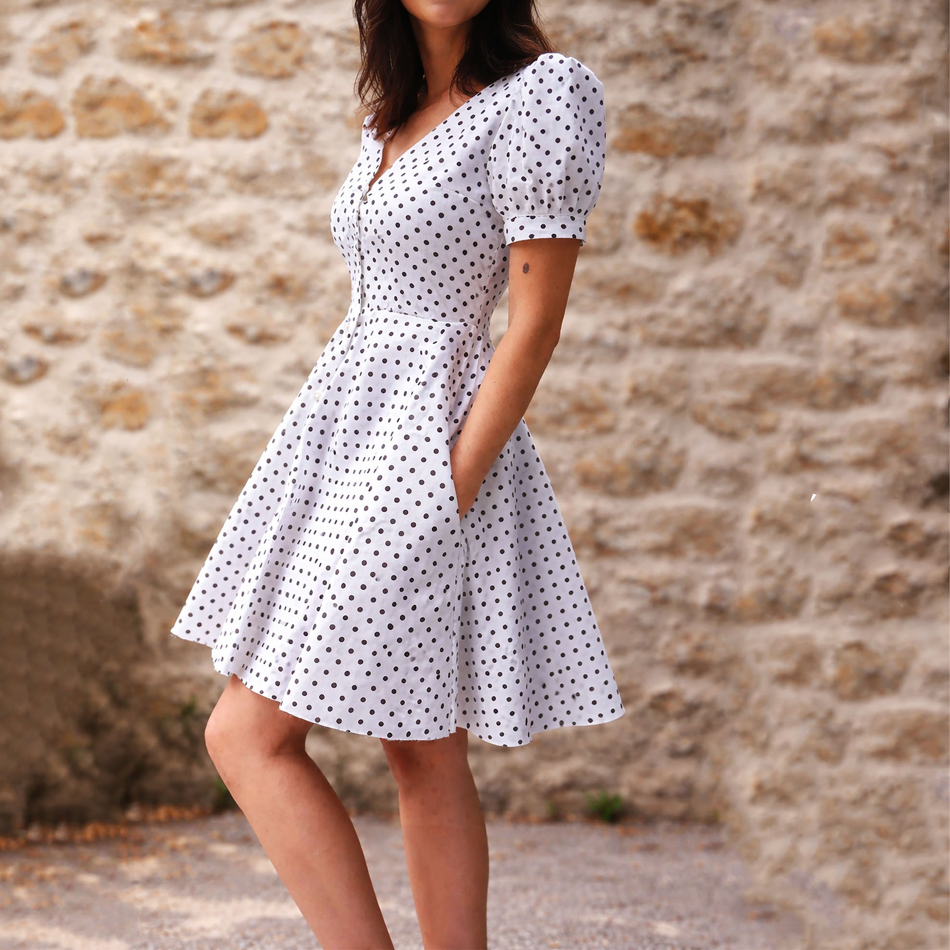 Patron PDF robe vintage rétro - manches bouffantes - jupe volumineuse - Brune couture